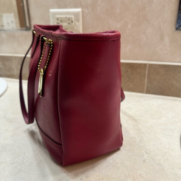 NEW Burgundy Coach Saffiano Leather City Tote Bag - Picture 5 of 16